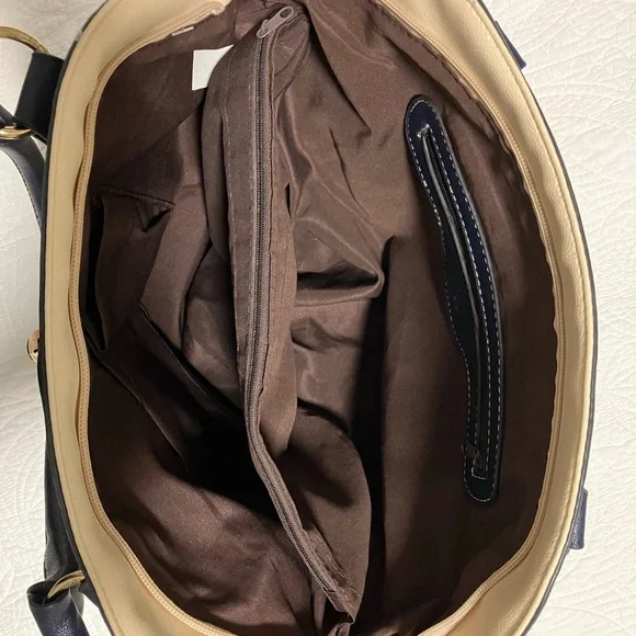 Macor Handbag - Picture 3 of 7